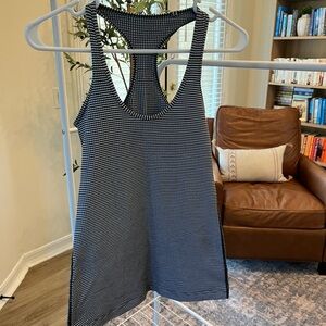 lululemon tank size 4